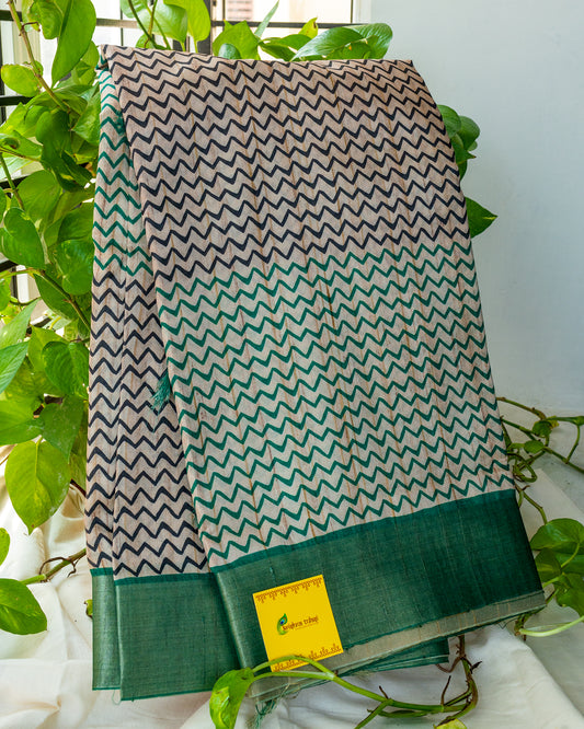 Green & Black Zig Zag Pattern Semi Tussar Saree.