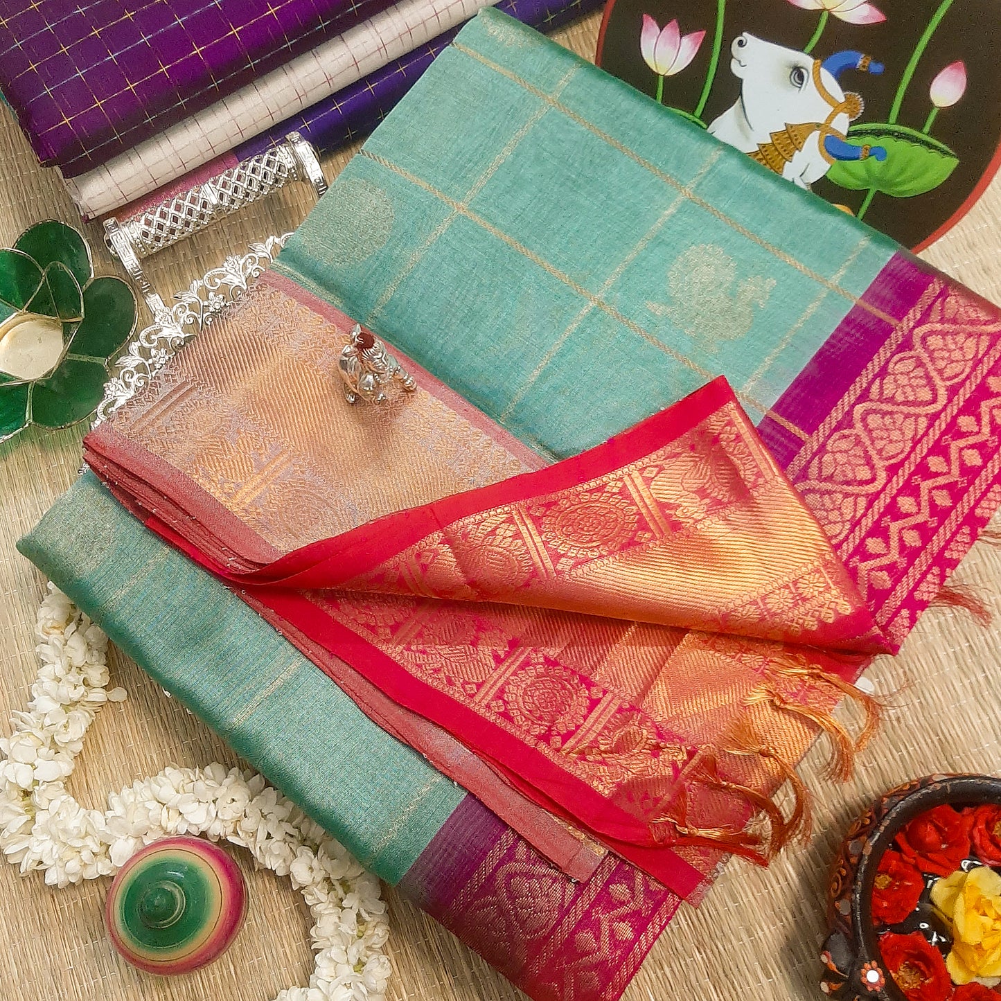 Ice Green & Rani Pink i Mayil Chakram Handloom Korvai Silk Cotton Saree